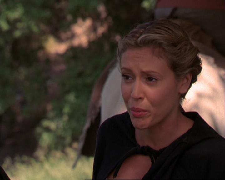 Charmed-Online_dot_net-3x04AllHalliwellsEve1638.jpg
