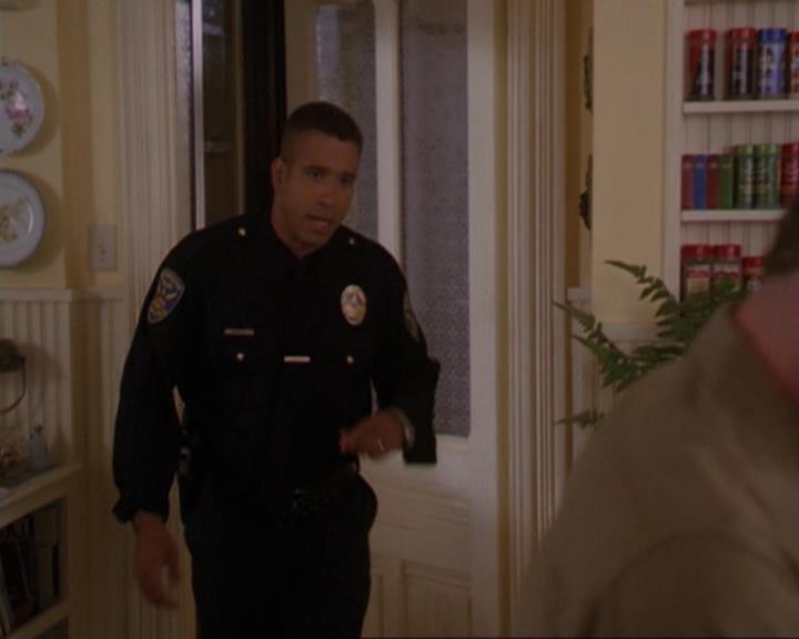 Charmed-Online_dot_net-3x04AllHalliwellsEve1663.jpg Charmed-Online_dot_net-3x04AllHalliwellsEve1663.jpg