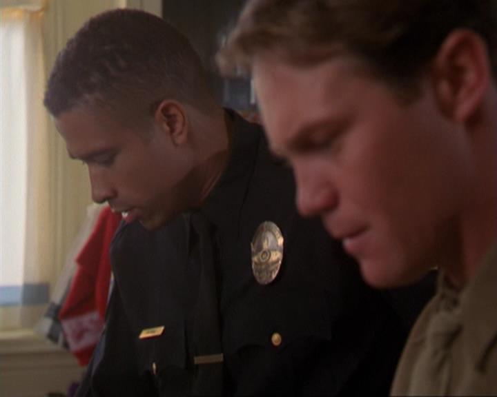 Charmed-Online_dot_net-3x04AllHalliwellsEve1670.jpg