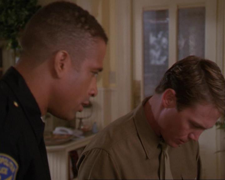 Charmed-Online_dot_net-3x04AllHalliwellsEve1675.jpg Charmed-Online_dot_net-3x04AllHalliwellsEve1675.jpg