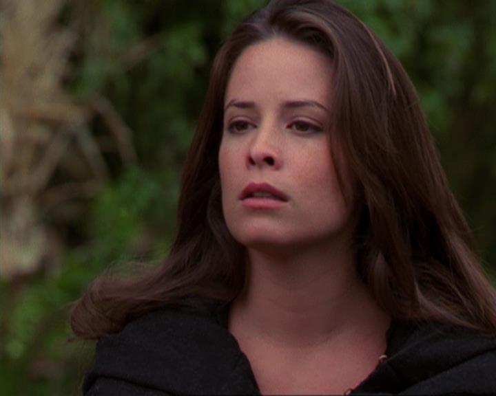 Charmed-Online_dot_net-3x04AllHalliwellsEve1807.jpg