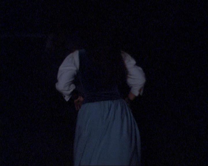 Charmed-Online_dot_net-3x04AllHalliwellsEve1920.jpg Charmed-Online_dot_net-3x04AllHalliwellsEve1920.jpg