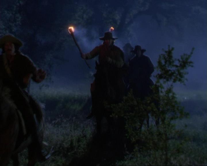 Charmed-Online_dot_net-3x04AllHalliwellsEve2023.jpg Charmed-Online_dot_net-3x04AllHalliwellsEve2023.jpg