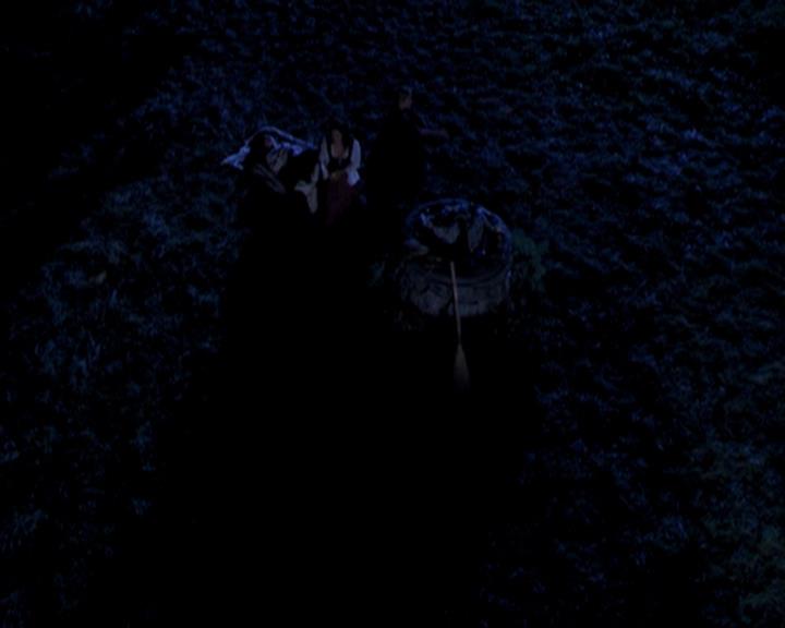 Charmed-Online_dot_net-3x04AllHalliwellsEve2026.jpg