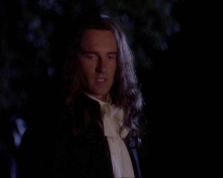Charmed-Online_dot_net-3x04AllHalliwellsEve2113.jpg