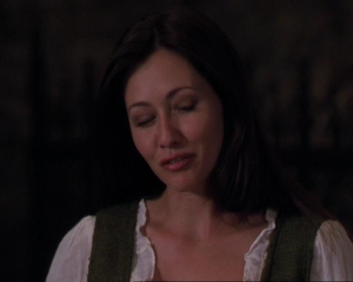 Charmed-Online_dot_net-3x04AllHalliwellsEve2146.jpg