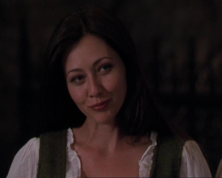 Charmed-Online_dot_net-3x04AllHalliwellsEve2147.jpg