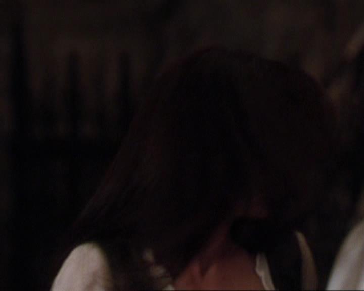 Charmed-Online_dot_net-3x04AllHalliwellsEve2211.jpg