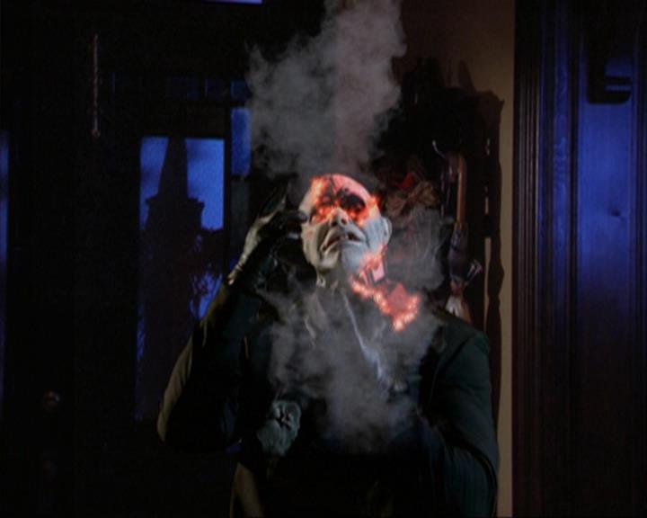 Charmed-Online_dot_net-3x04AllHalliwellsEve2250.jpg
