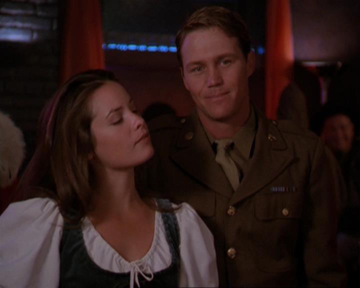 Charmed-Online_dot_net-3x04AllHalliwellsEve2368.jpg