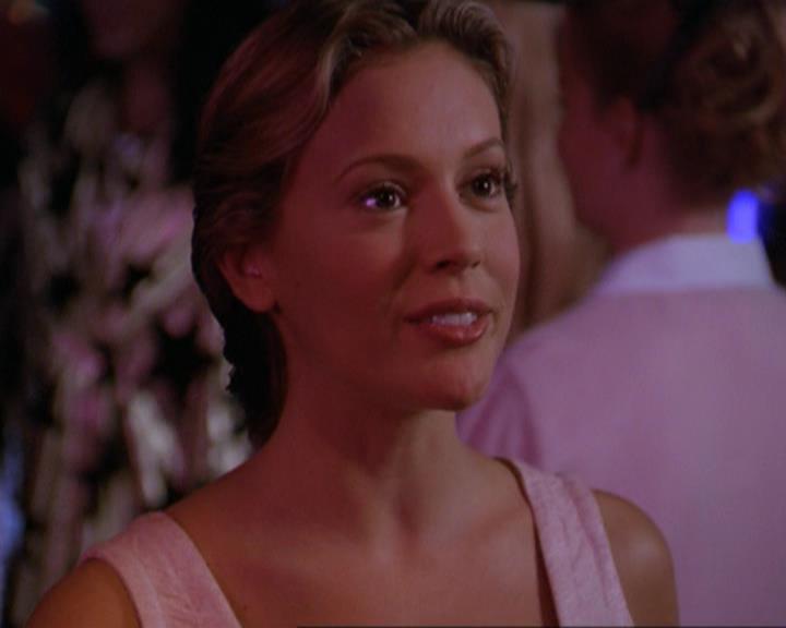 Charmed-Online_dot_net-3x04AllHalliwellsEve2428.jpg