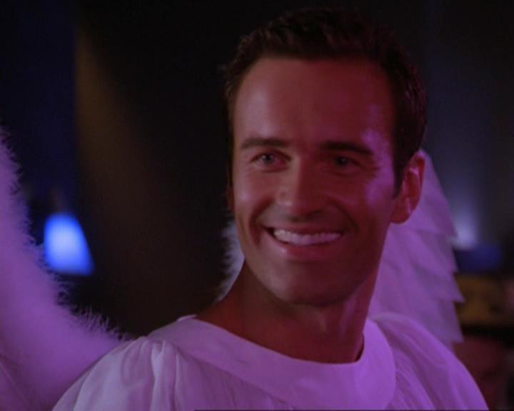 Charmed-Online_dot_net-3x04AllHalliwellsEve2440.jpg
