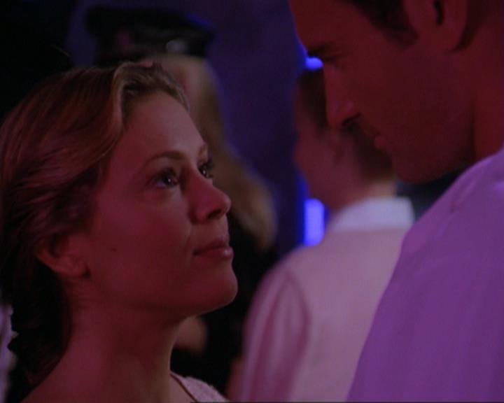 Charmed-Online_dot_net-3x04AllHalliwellsEve2453.jpg