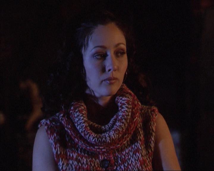 Charmed-Online-dot-net_305SightUnseen0395.jpg