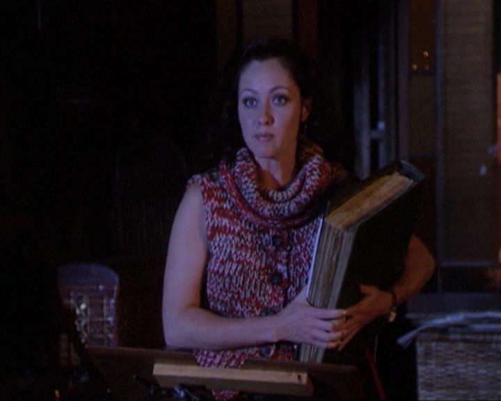 Charmed-Online-dot-net_305SightUnseen0442.jpg Charmed-Online-dot-net_305SightUnseen0442.jpg