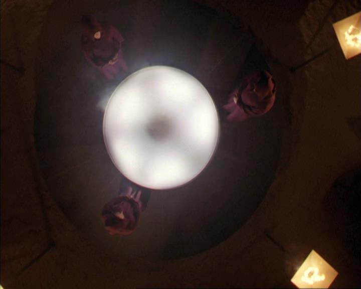 Charmed-Online-dot-net_305SightUnseen0466.jpg