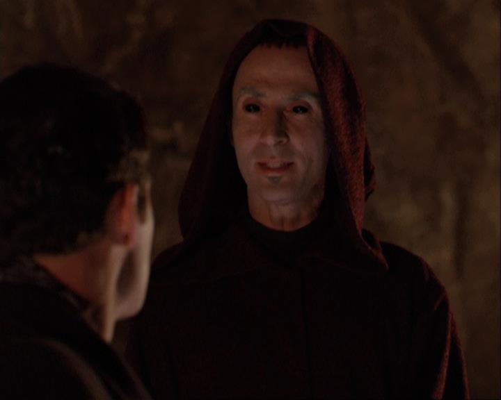 Charmed-Online-dot-net_305SightUnseen0502.jpg