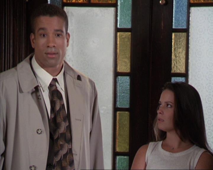 Charmed-Online-dot-net_305SightUnseen0901.jpg