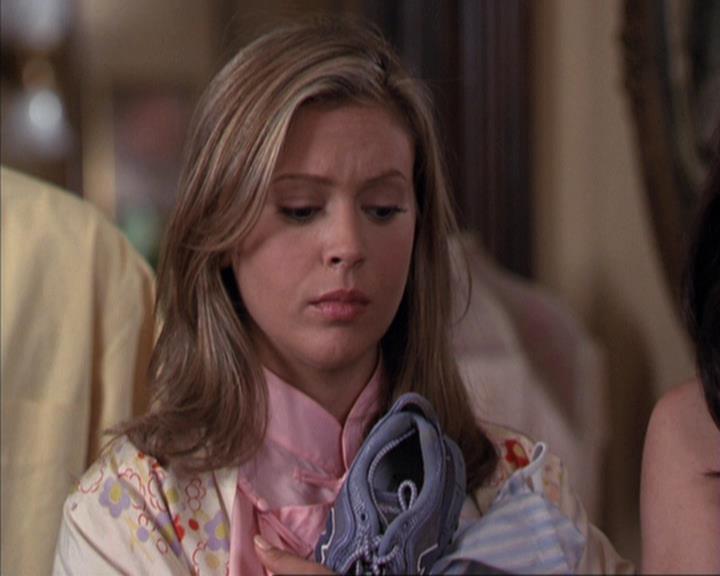 Charmed-Online-dot-net_305SightUnseen0907.jpg