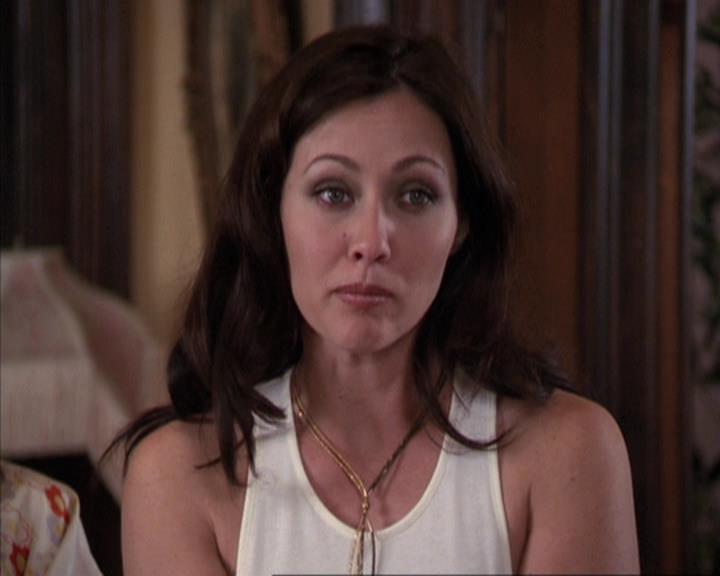 Charmed-Online-dot-net_305SightUnseen0916.jpg