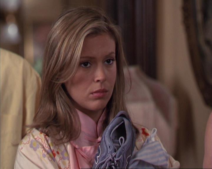 Charmed-Online-dot-net_305SightUnseen0918.jpg