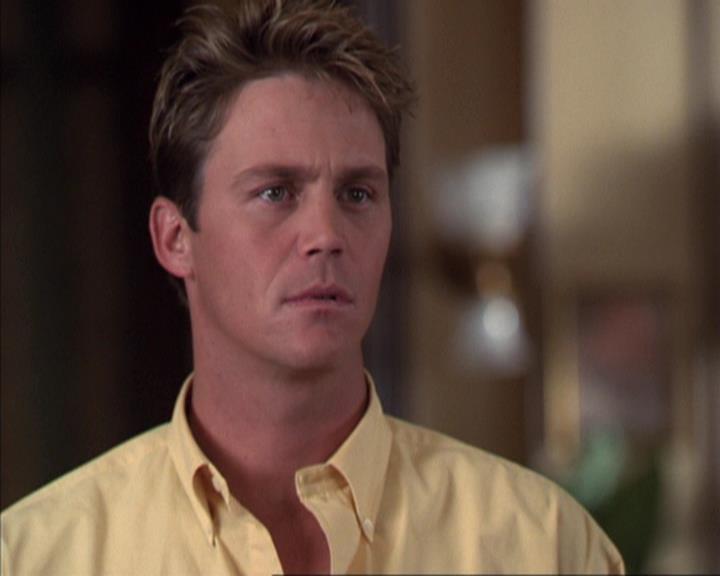 Charmed-Online-dot-net_305SightUnseen0923.jpg