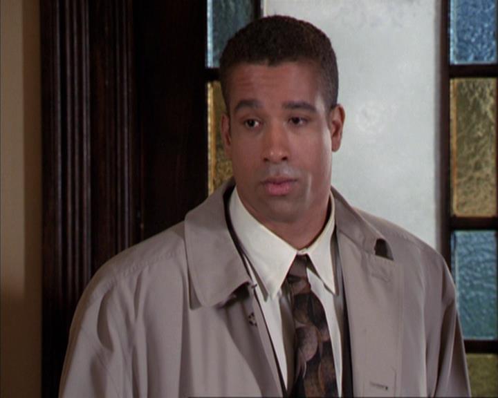 Charmed-Online-dot-net_305SightUnseen0927.jpg