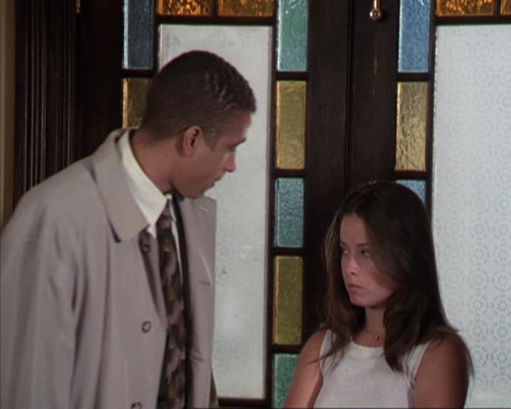 Charmed-Online-dot-net_305SightUnseen0930.jpg