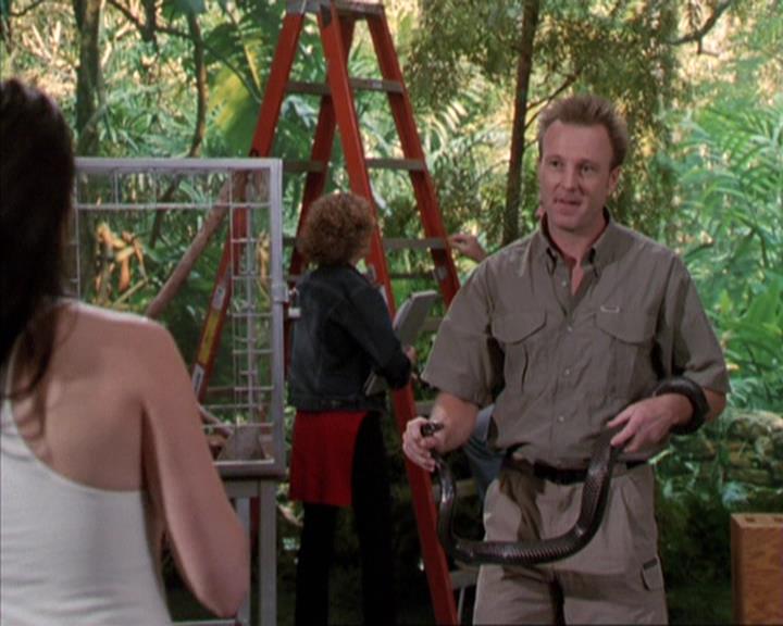 Charmed-Online-dot-net_305SightUnseen1023.jpg