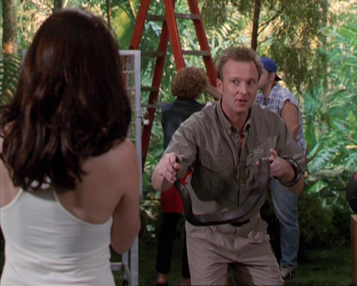 Charmed-Online-dot-net_305SightUnseen1029.jpg