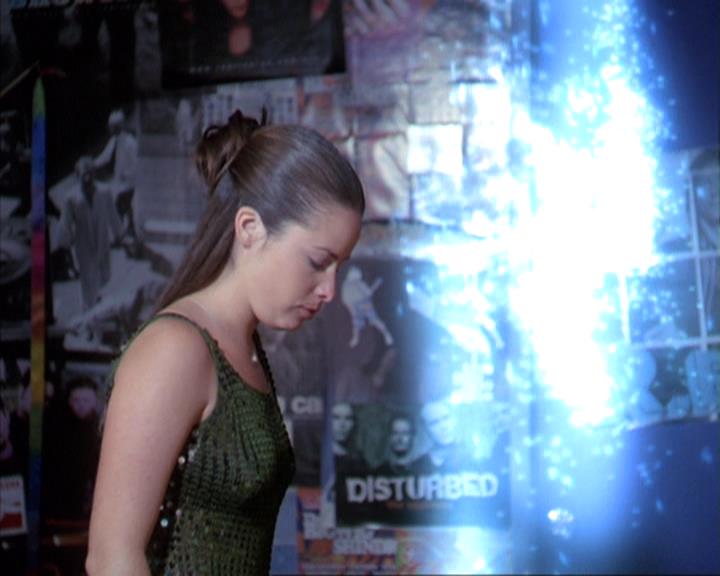Charmed-Online-dot-net_305SightUnseen1103.jpg