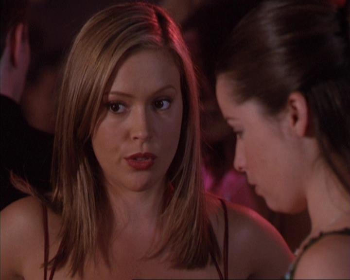 Charmed-Online-dot-net_305SightUnseen1139.jpg