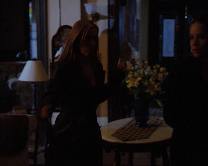 Charmed-Online-dot-net_305SightUnseen1390.jpg