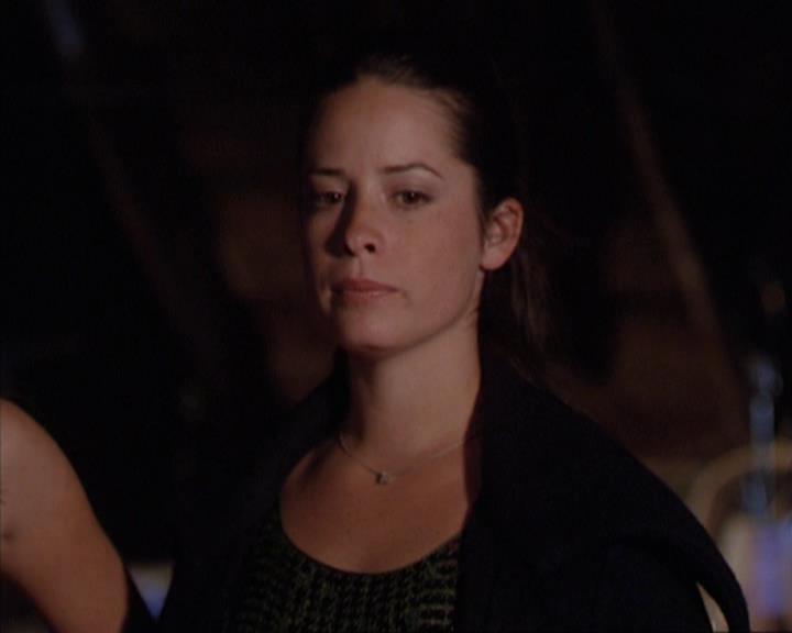 Charmed-Online-dot-net_305SightUnseen1432.jpg