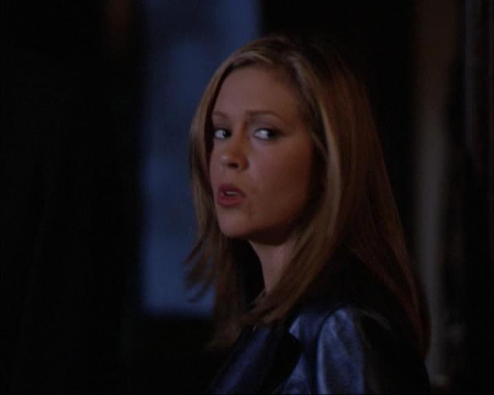 Charmed-Online-dot-net_305SightUnseen1459.jpg