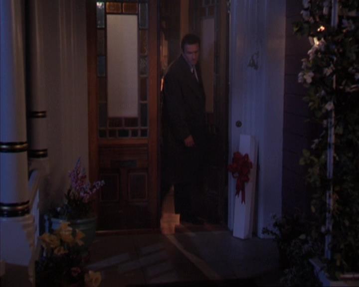 Charmed-Online-dot-net_305SightUnseen1462.jpg