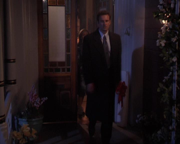 Charmed-Online-dot-net_305SightUnseen1463.jpg