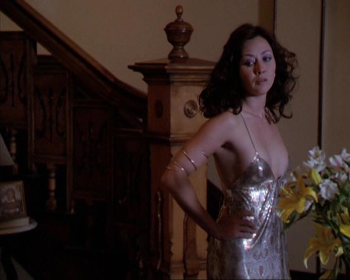Charmed-Online-dot-net_305SightUnseen1536.jpg