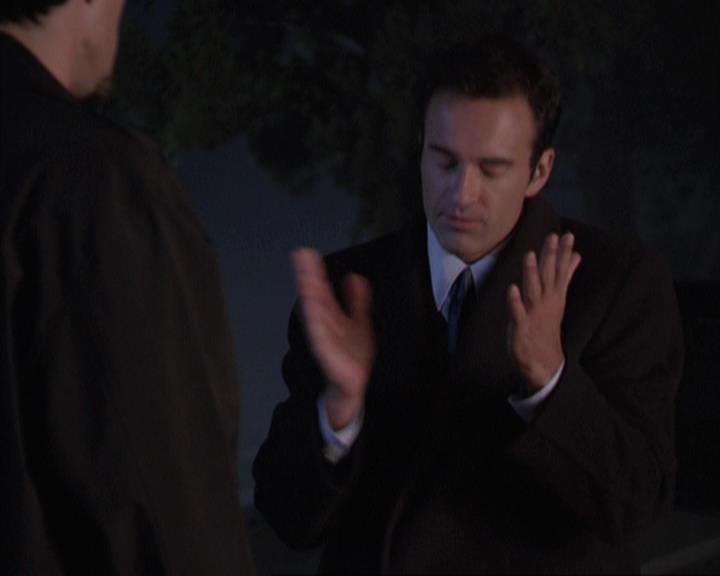 Charmed-Online-dot-net_305SightUnseen1571.jpg