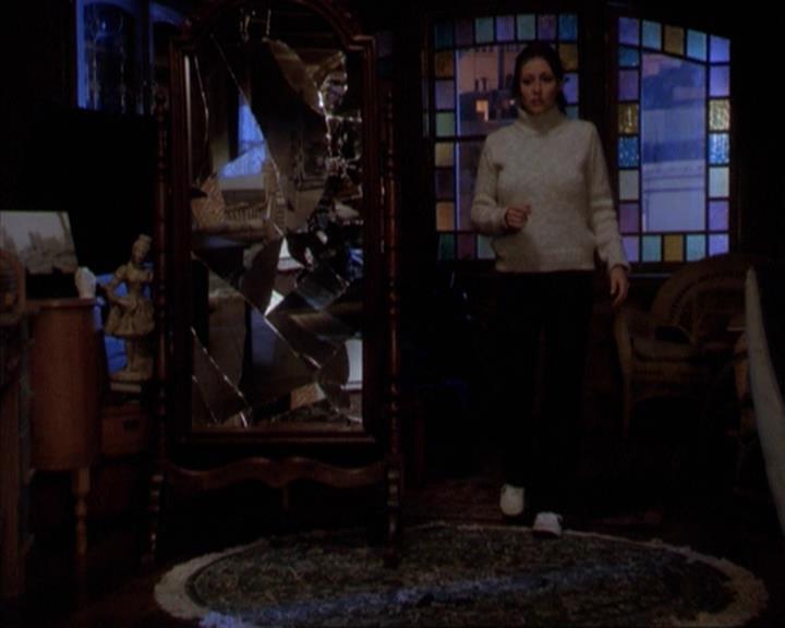 Charmed-Online-dot-net_305SightUnseen1673.jpg