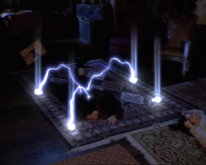 Charmed-Online-dot-net_305SightUnseen1692.jpg