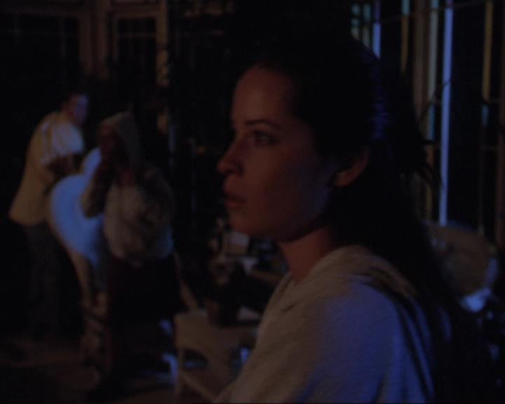 Charmed-Online-dot-net_305SightUnseen1698.jpg