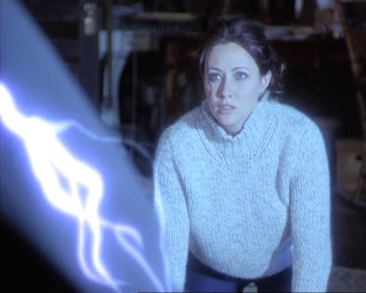 Charmed-Online-dot-net_305SightUnseen1701.jpg