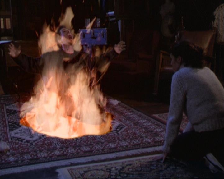 Charmed-Online-dot-net_305SightUnseen1737.jpg