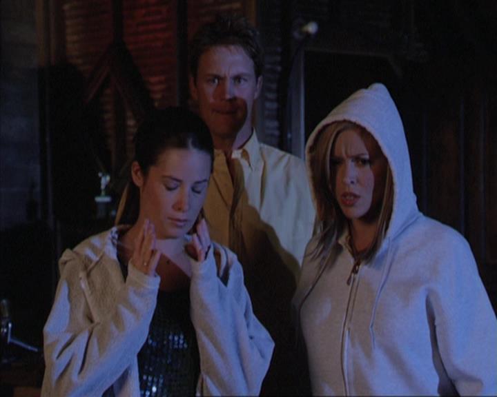 Charmed-Online-dot-net_305SightUnseen1742.jpg