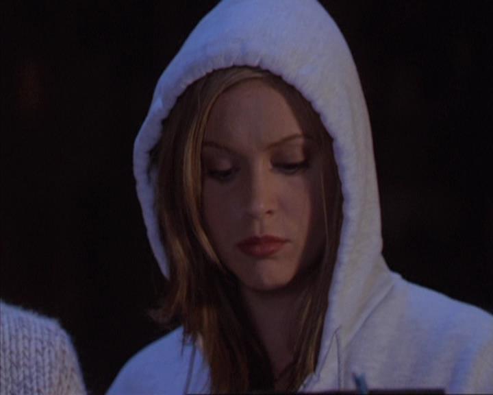 Charmed-Online-dot-net_305SightUnseen1830.jpg