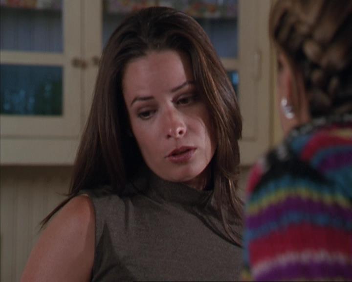 Charmed-Online-dot-net_305SightUnseen1922.jpg