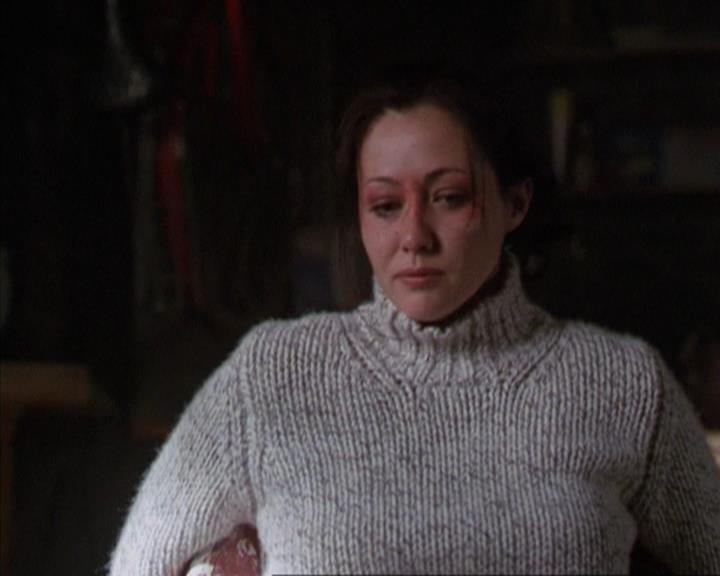 Charmed-Online-dot-net_305SightUnseen2051.jpg