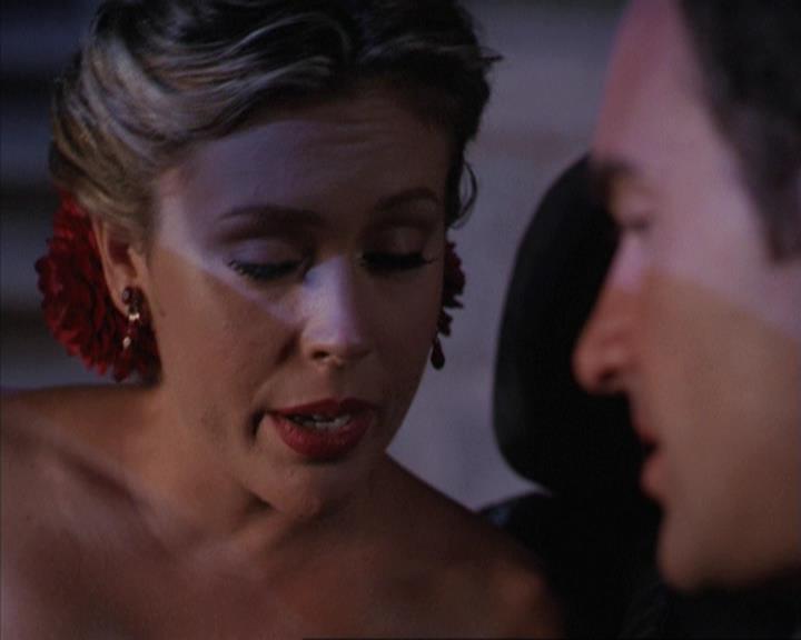 Charmed-Online-dot-net_307PowerOutage1183.jpg