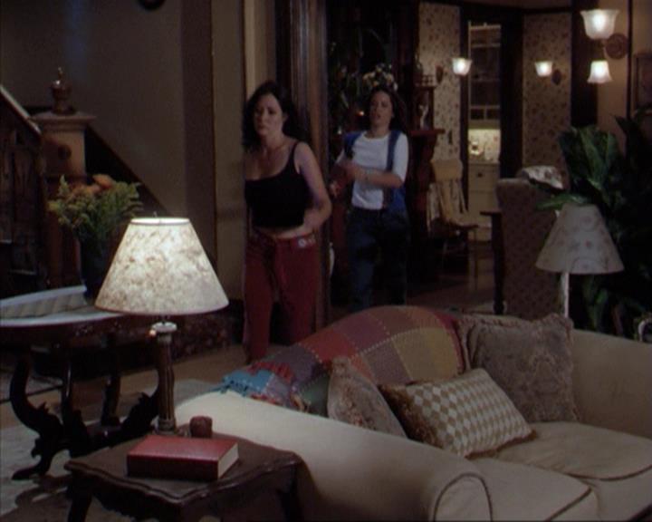Charmed-Online-dot-net_307PowerOutage1292.jpg
